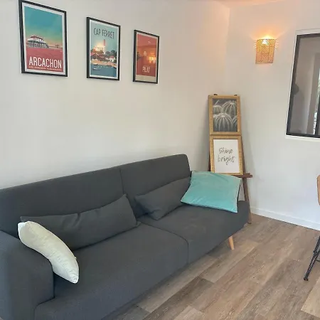T2 50 M2 Climatisé 4 Personnes Proche Port Et à Pied Appartement *